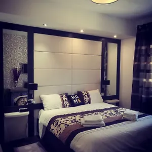 Frühstückspension Voyage Privè Deluxe La Spezia
